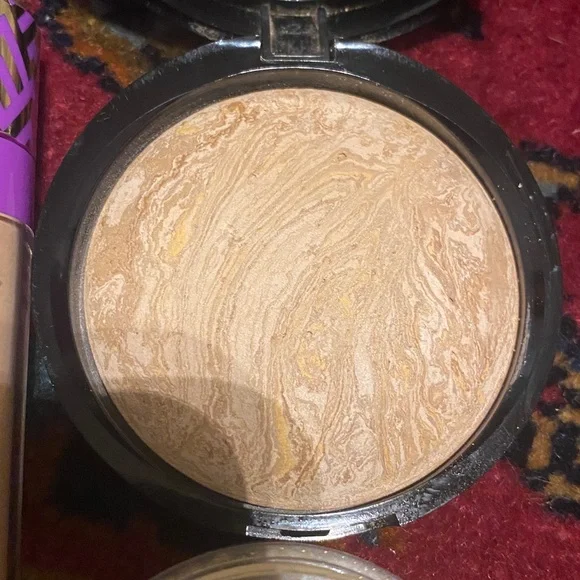 Complexion Product bundle - Picture 3 of 6